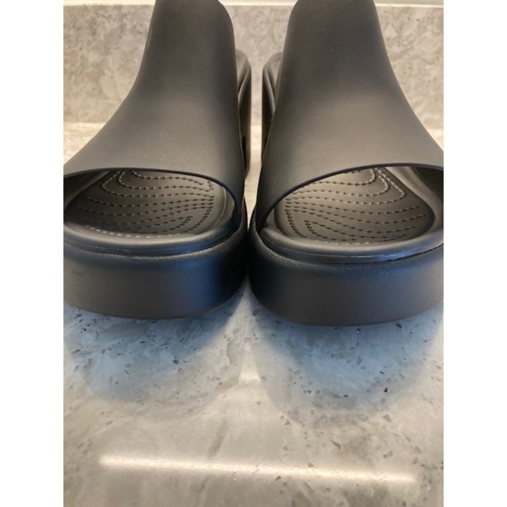 Crocs Brooklyn Chunky Slides Sandals Black Never Been Worn 9